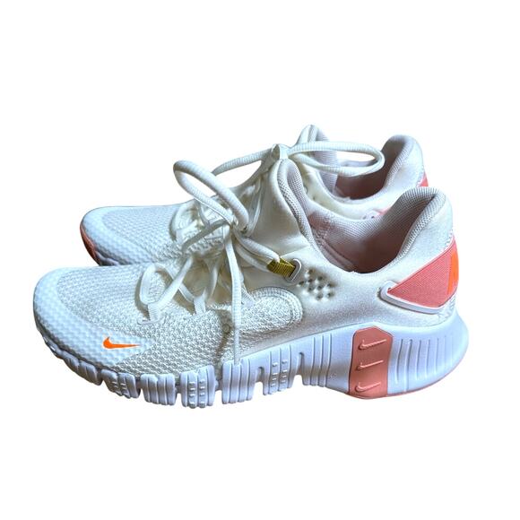 Nike Free Metcon 4 Womens 9 Sneakers Sail Total Orange training shoes CZ0596-104 - Picture 5 of 7